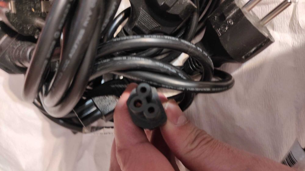 cablu cabluri pc calculator laptop si radio tv PRET PE BUCATA