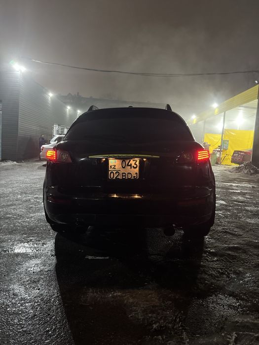 продам infiniti fx35
