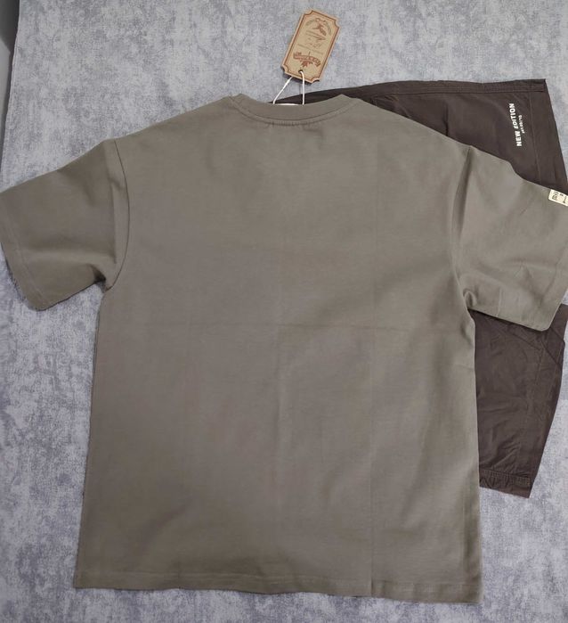 футболка м 52 размер соттоn плотный
новая с биркой