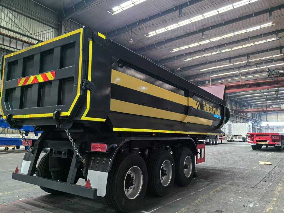 Самосвальный полуприцеп марки CIMC - MEGAVAN