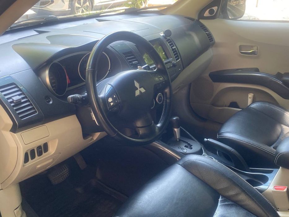 Продается срочно Mitsubishi Outlander XL 3.0 V6, 2007 г.