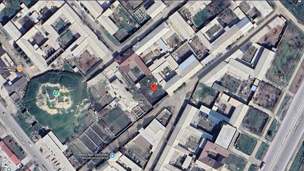 Жиззах шахрида уй-жой куриш учун 6 сотих ер сотилади.