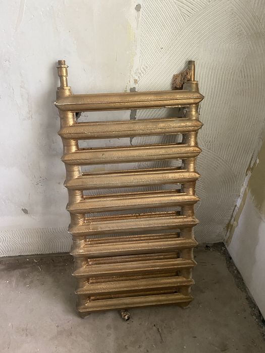 Продам чугунные батареи 25 секций
