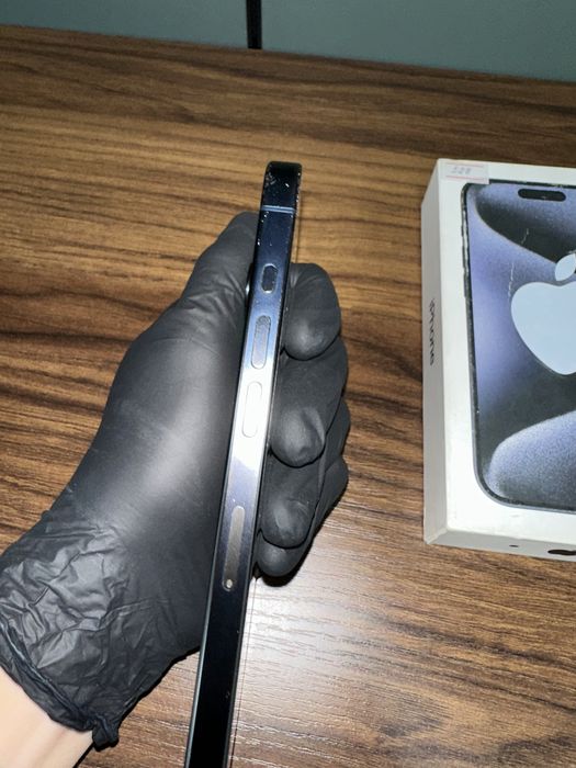 Iphone 15 pro blue titanium