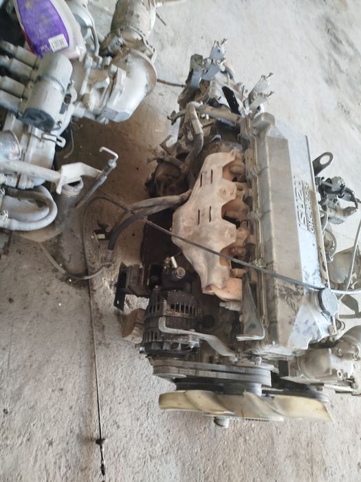 Isuzu avtobus mator karobka