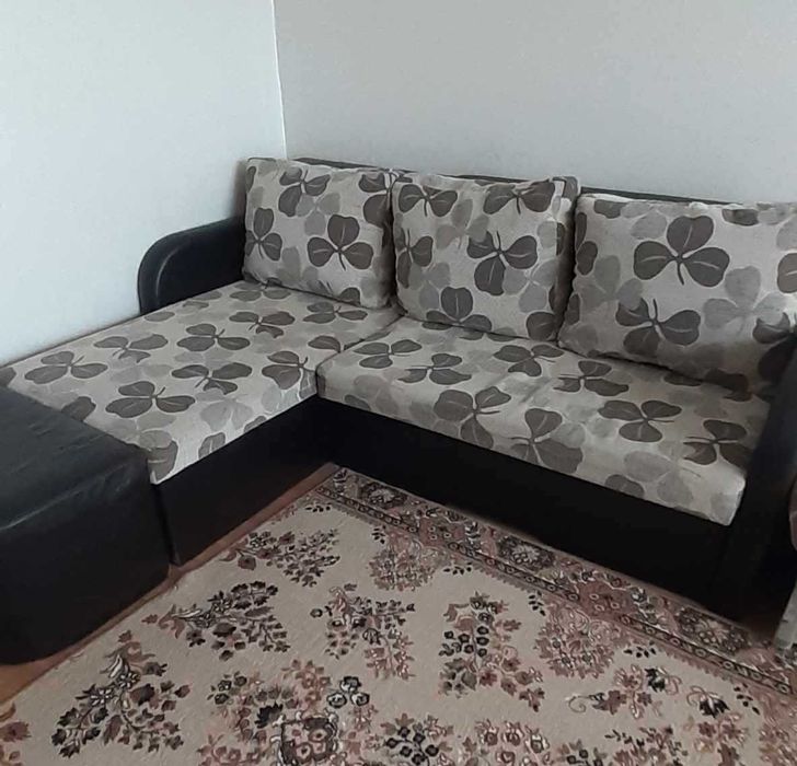 Ъглов диван за всекидневна/ хол