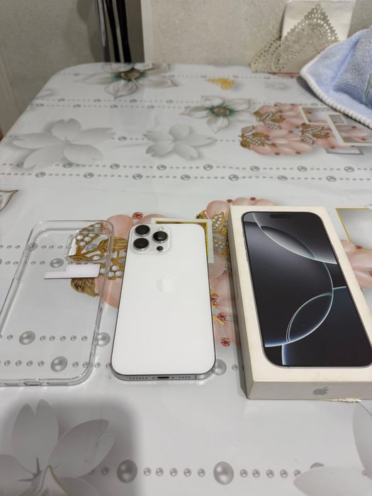 Iphone 16 pro max white 256 GB / отичном состоянии