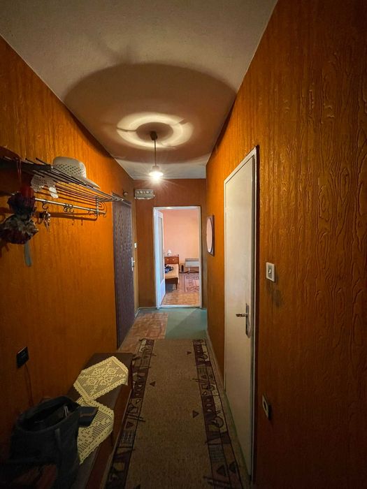 Продава се Тристаен апартамент в Карнобат - 65 кв.м за 1000 €/кв.м - Снимка #8