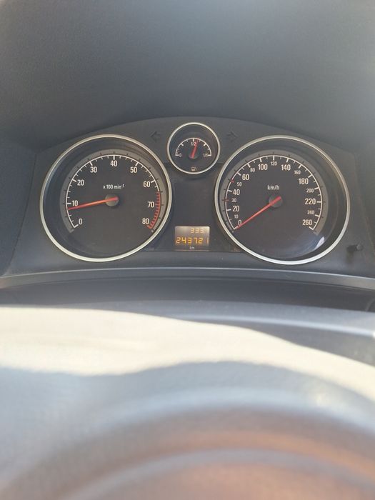 Opel Zafira B.  1.6 benzină