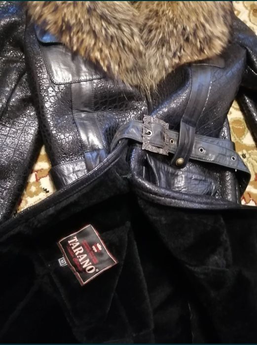 Продаю дублёнку. Очень тёплая.