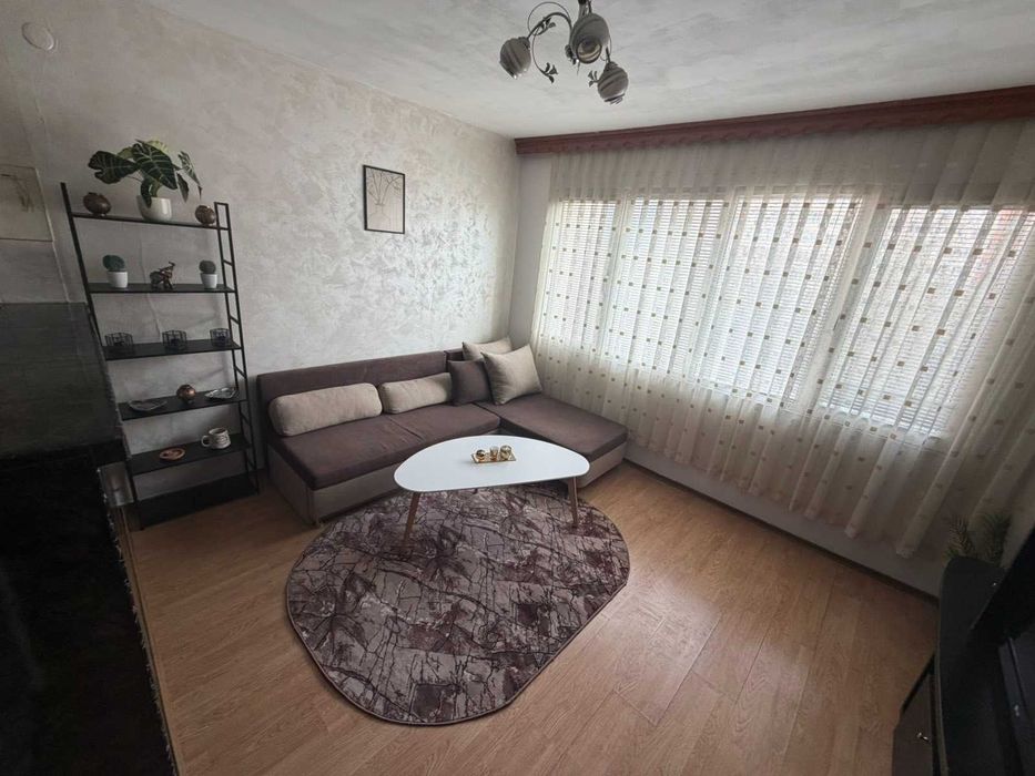 Двустаен апартамент