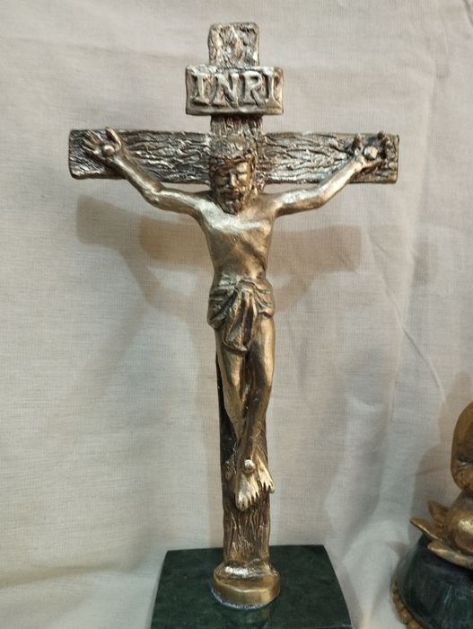 Статуэтки бронза