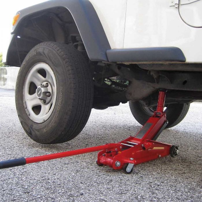 Крик хидравличен 2000кг