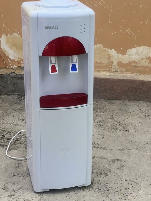 Кулер для воды 2 режима с охлаждением и горячем можно выключить