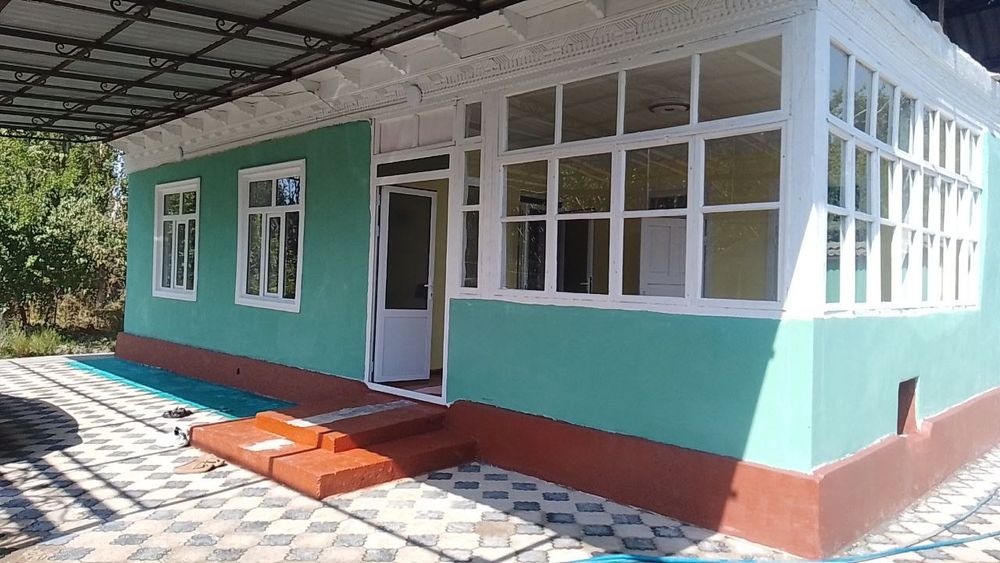 Ховли Уй сотилади