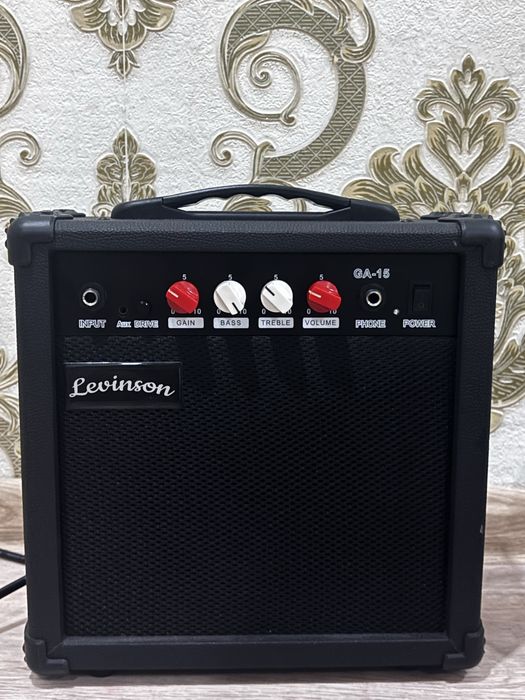 Электрогитара Levinson