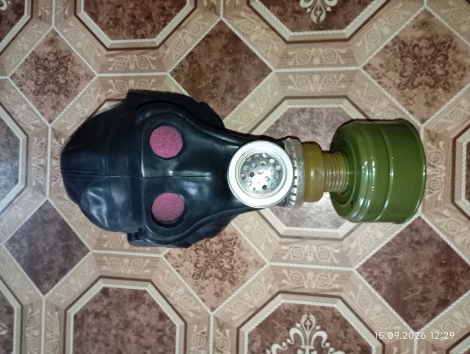 Черный шмс противогаз