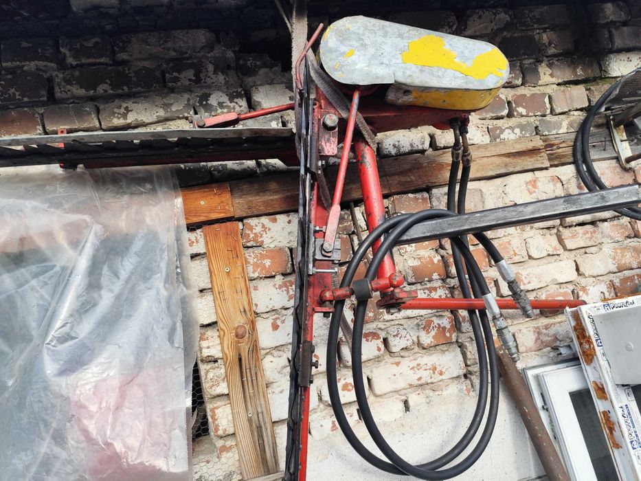 Машина за контурна резитба