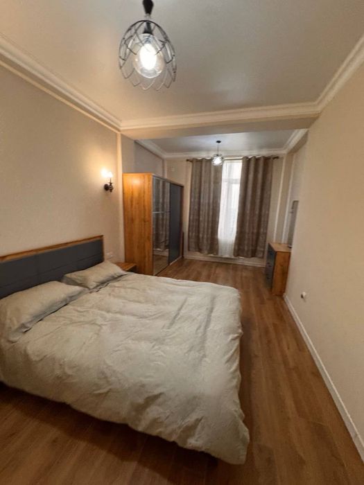 Срочно. 3-ханали квартира ЖК  Parkent Plaza да. 74,9 м2.