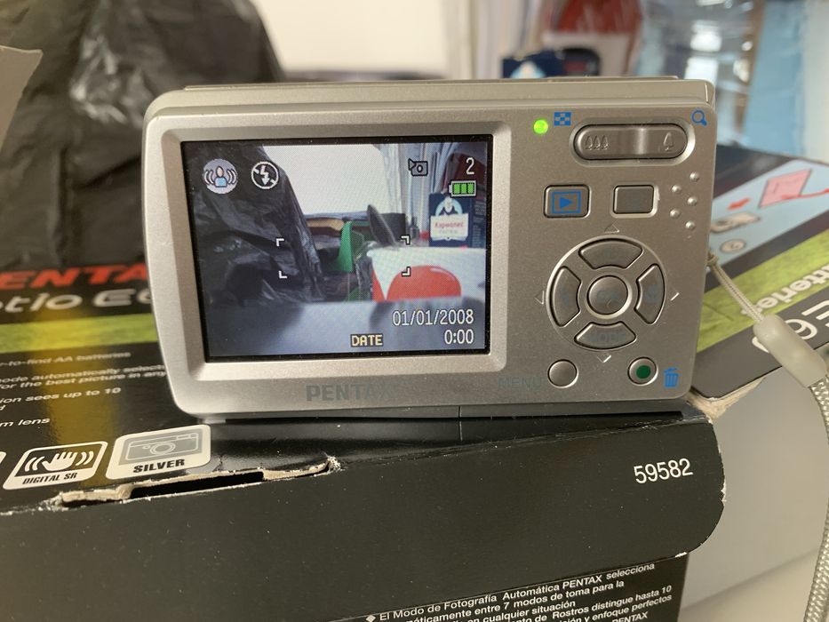 Фотоапарат Pentax Optio E60