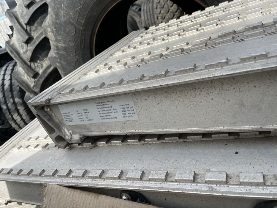 Rampe Aluminiu Trailer / Incarcare utilaje - 16-20-24-30-40 Tone