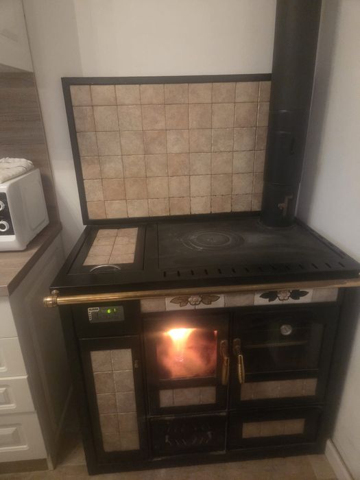 Termoșemineu /Sobă de gătit pe lemne Klover
