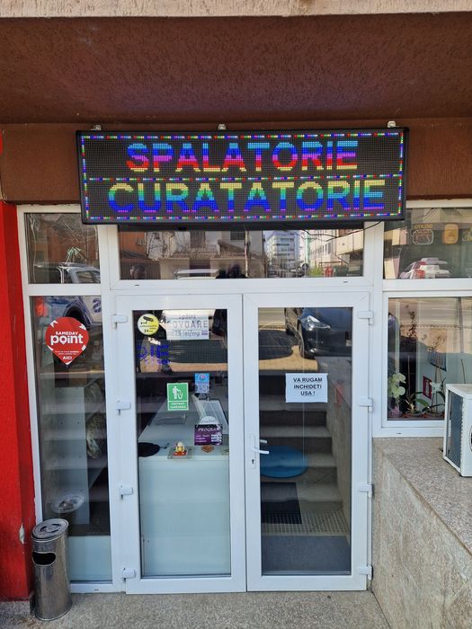 Curatatorie Spalatorie  de haine! Se vinde la cheie cu garanție utilaje 12 luni .
