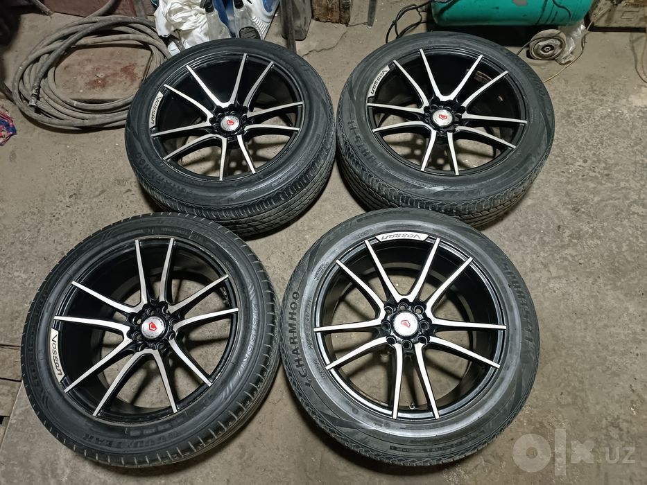 Vossen Diska Balon Cobaltga 215 55 R17 Holati Yaxshi