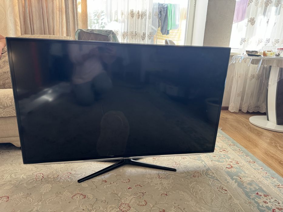 Продам телевизор самсунг