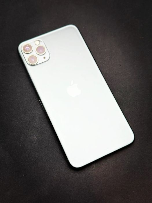 Продам Iphone 11 pro max