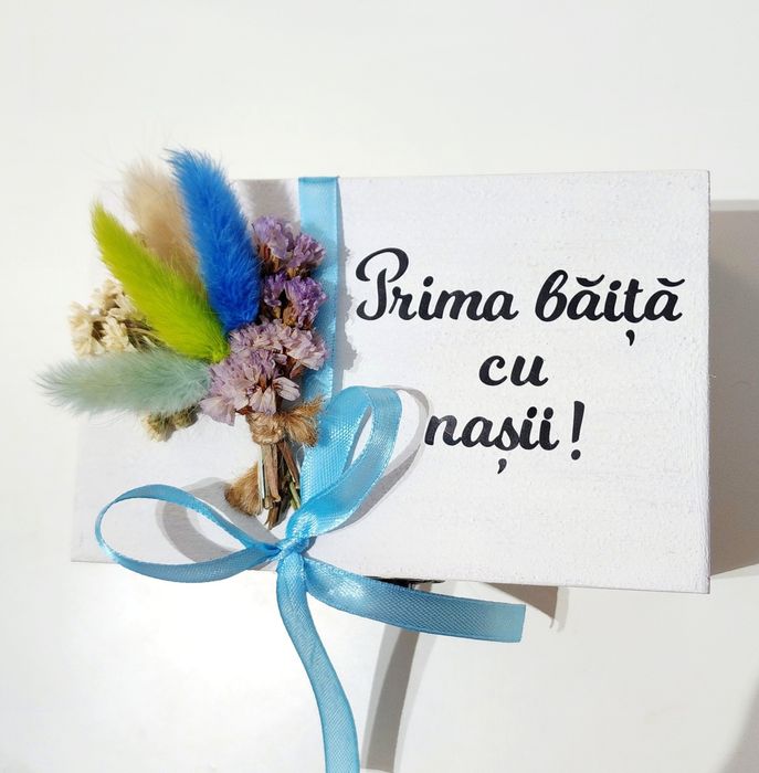 Prima băiță cu nașii