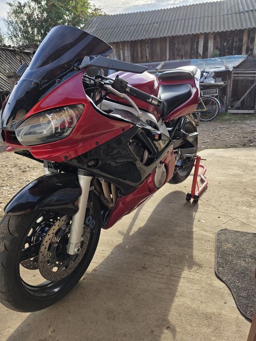 Se vinde Yamaha r6 2002