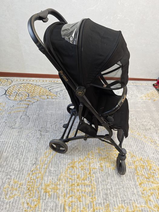 Коляска прогулочная