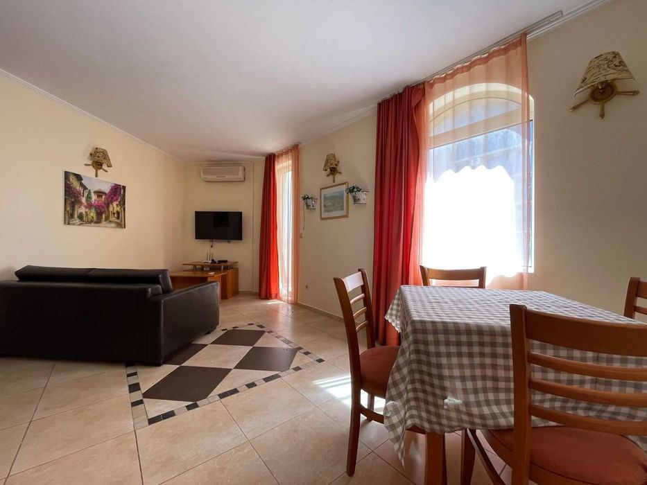 Продава се Двустаен апартамент в к.к. Слънчев бряг - 58 кв.м за 1138 €/кв.м - Снимка #2