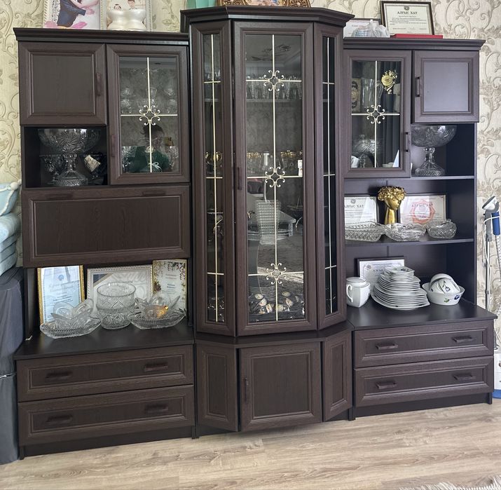 Стенка гарнитура