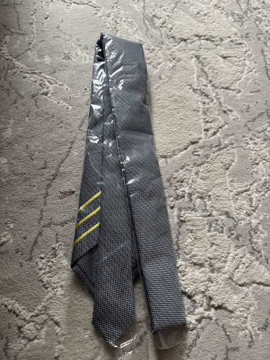 Галстук и найк С умочка