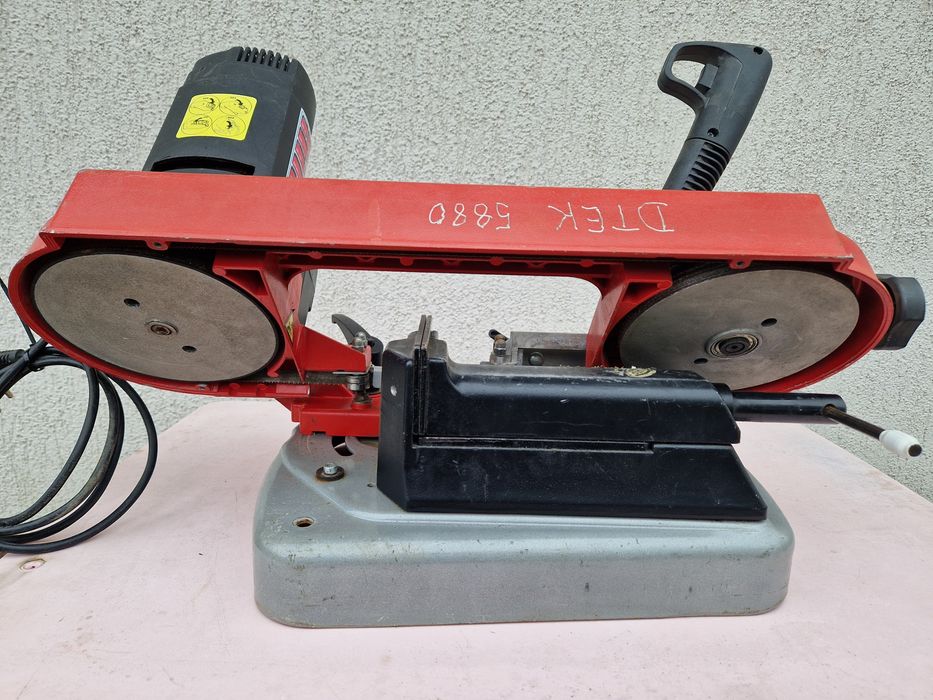 Femi 782 XL - fierastrau cu banda