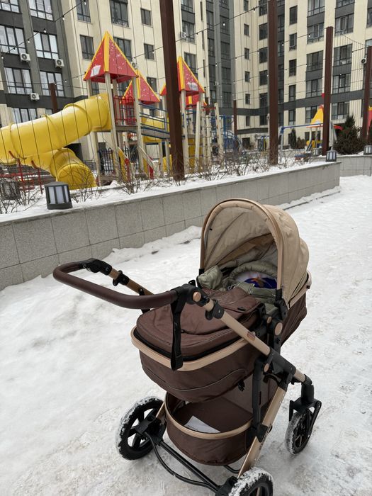 Продам детскую коляску