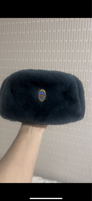 Бушлат с ушанкой и военным мешком