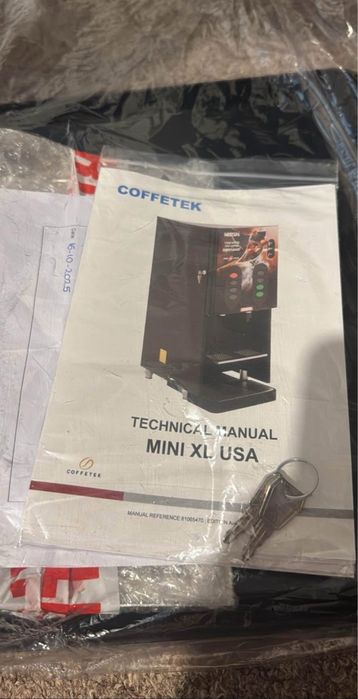 Automat Cafea Profesional Nescafé Ready Brew 100 - Ideal Birou
