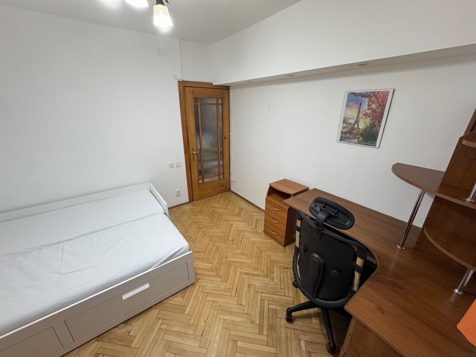 Închiriez apartament 2 camere decomandat, Casa Științei, Craiova