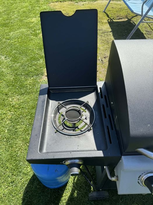 Барбекю със газова бутилка