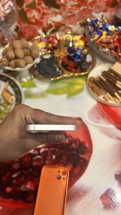 Iphone 14 розовый цвет