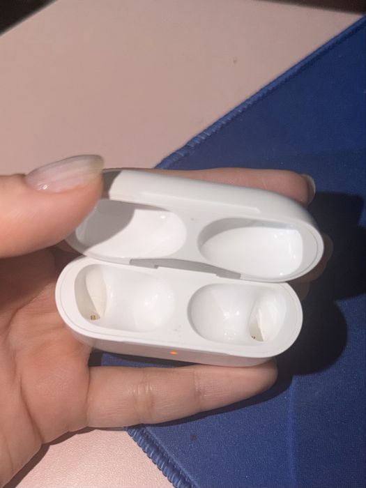 Airpods pro 2 поколения кейс