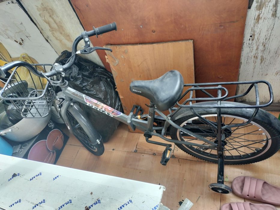 Продам велосипед и детский коляска