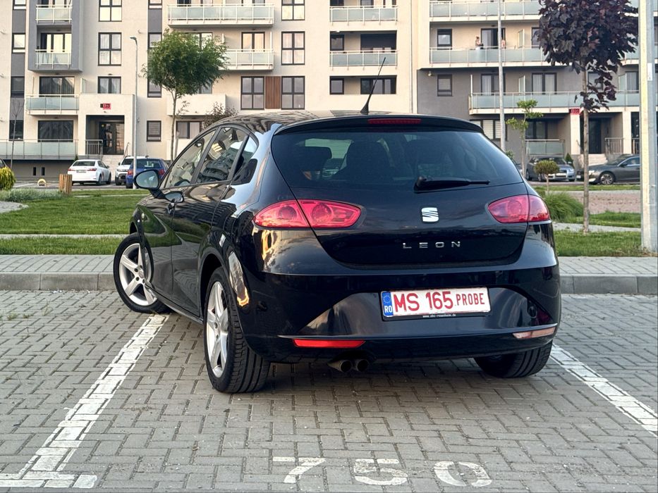 SEAT Leon 2011 — imagine 4