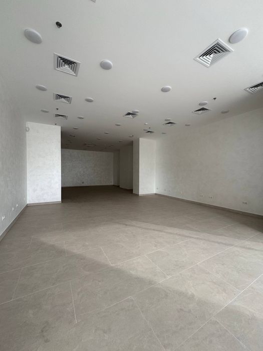 Нежилое помещение Автосалон Toyota 400 м2