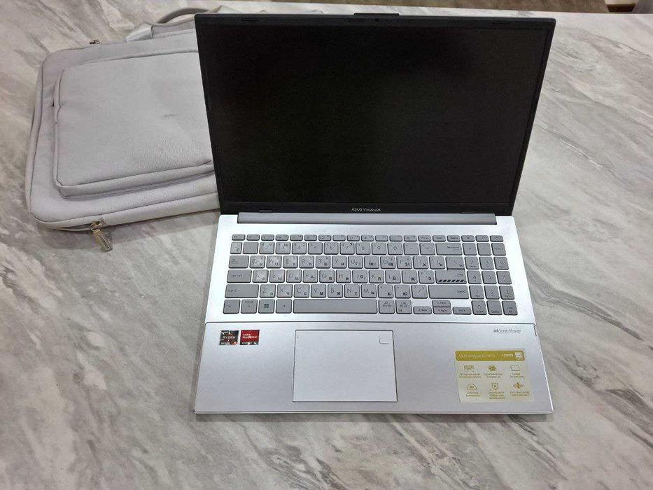 Продам ноутбук Asus Vivobook 15