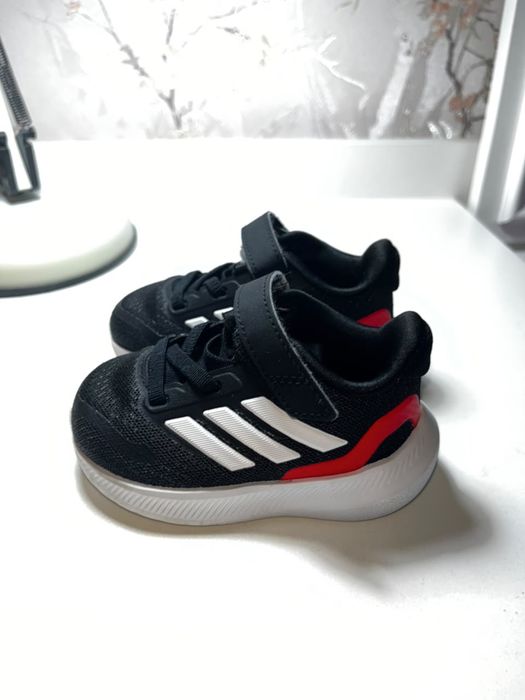 Детские кроссовки Adidas