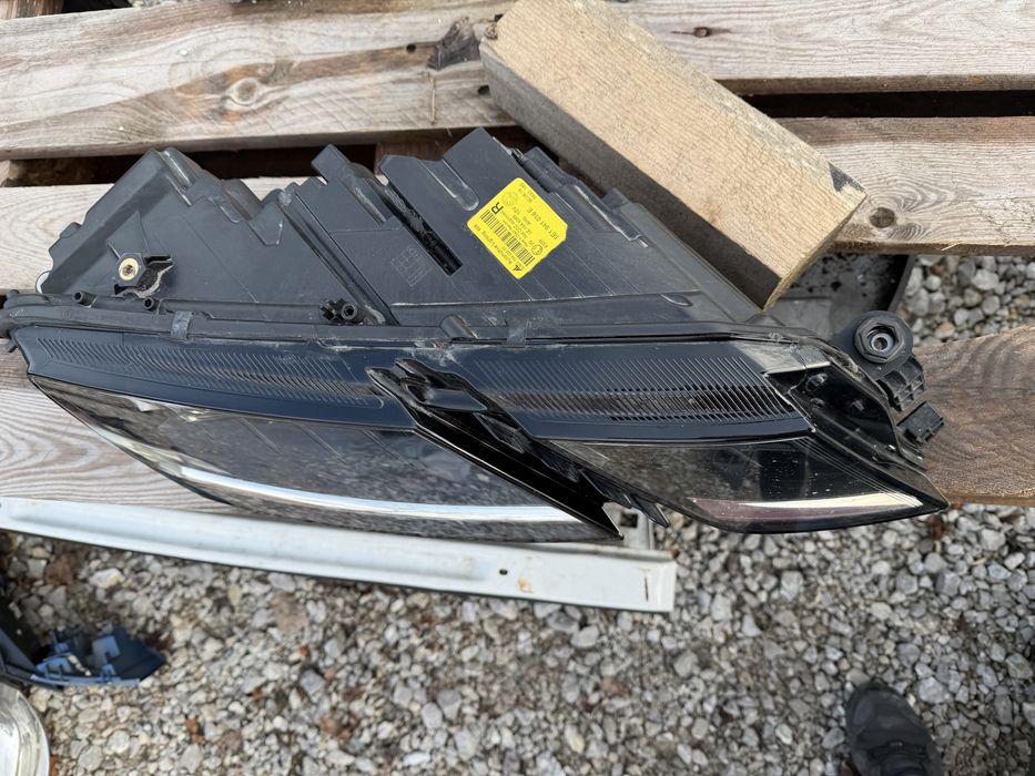 Фар Skoda Octavia 3